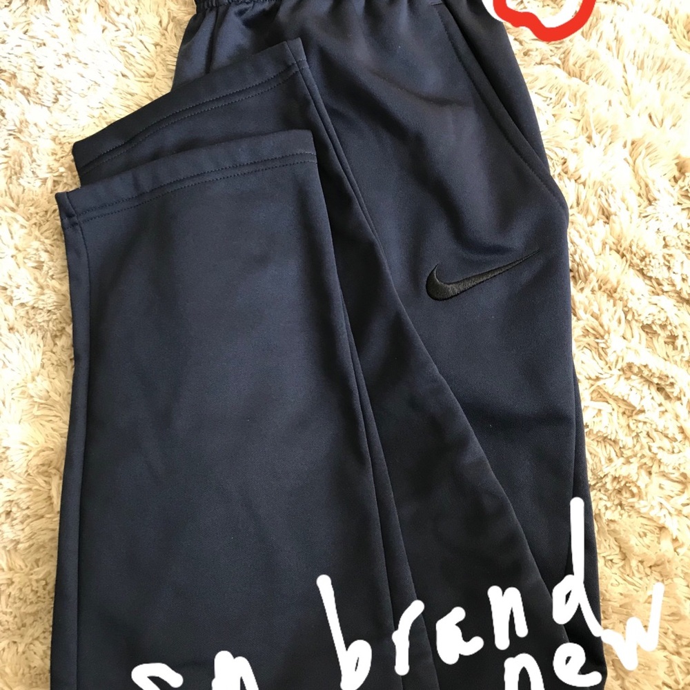 Nike Men’s Navy pants